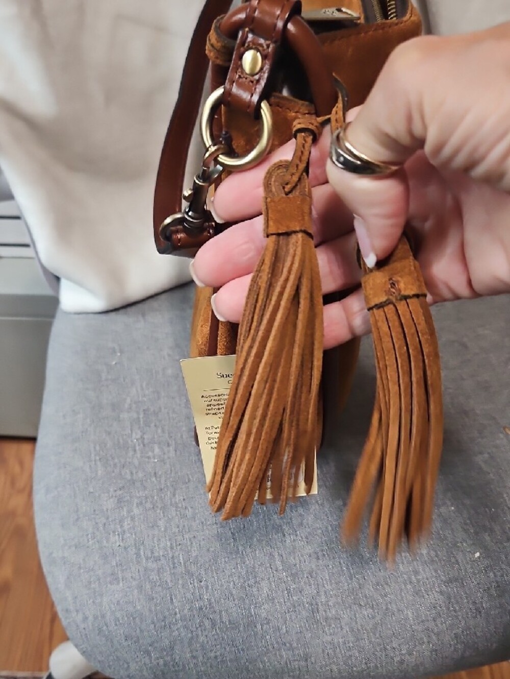 Beautiful Patricia Nash Suede Tassel Hobo Bag in Cognac Brown NWT - Picture 15 of 16